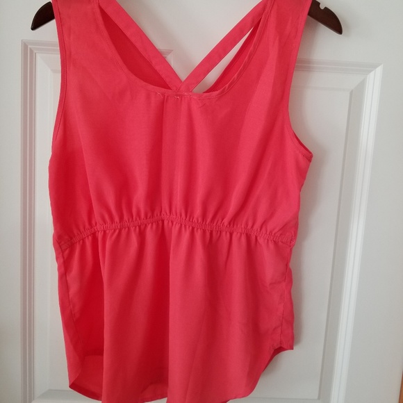Apricot Color Sleeveless Top - Picture 7 of 8